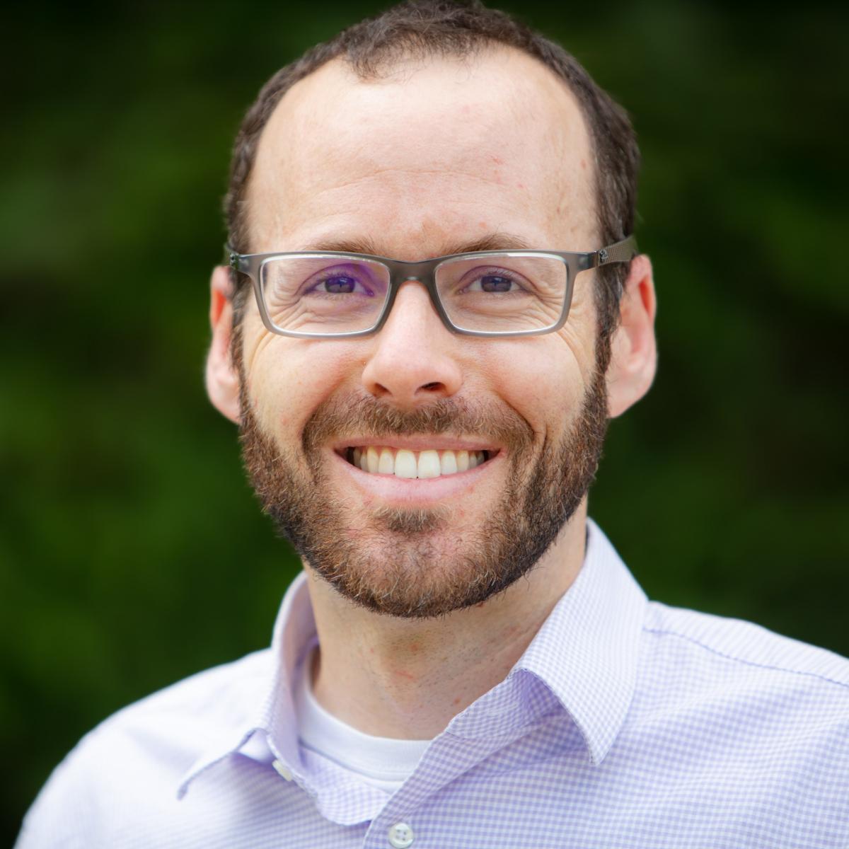 A photograph of Dan Grunspan